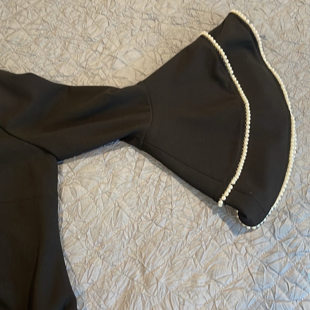 Calvin Klein tiered bell sleeve dress with pearls 4 - Picture 6 of 8